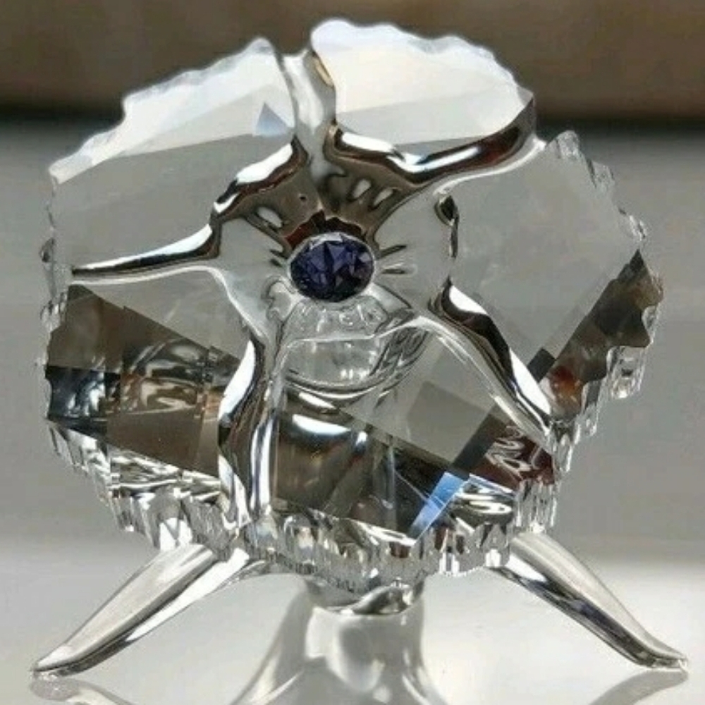 Swarovski crystal Amur flower